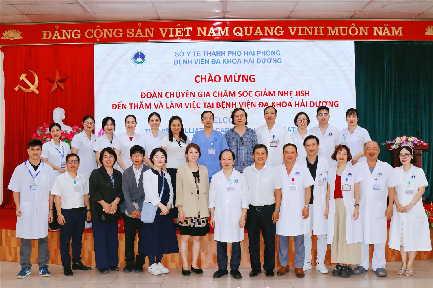 Bệnh viện Đa khoa Hải Dương trao đổi chuyên môn về chăm sóc giảm nhẹ cùng chuyên gia Trường Đại học Điều dưỡng Quốc gia Nhật Bản 